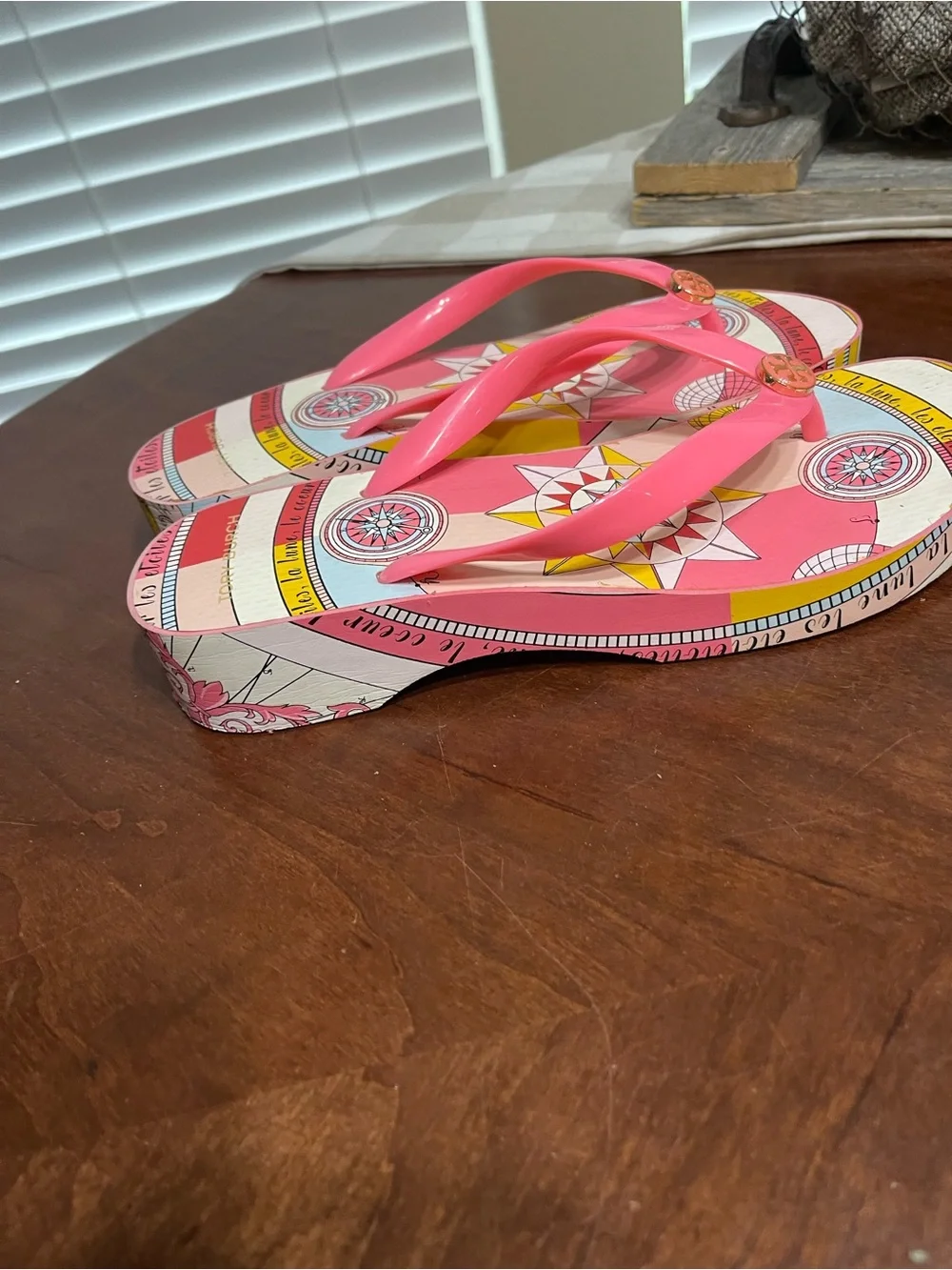 TORY BURCH Printed Carved Wedge Flip-flop In Pink - Picture 6 of 11